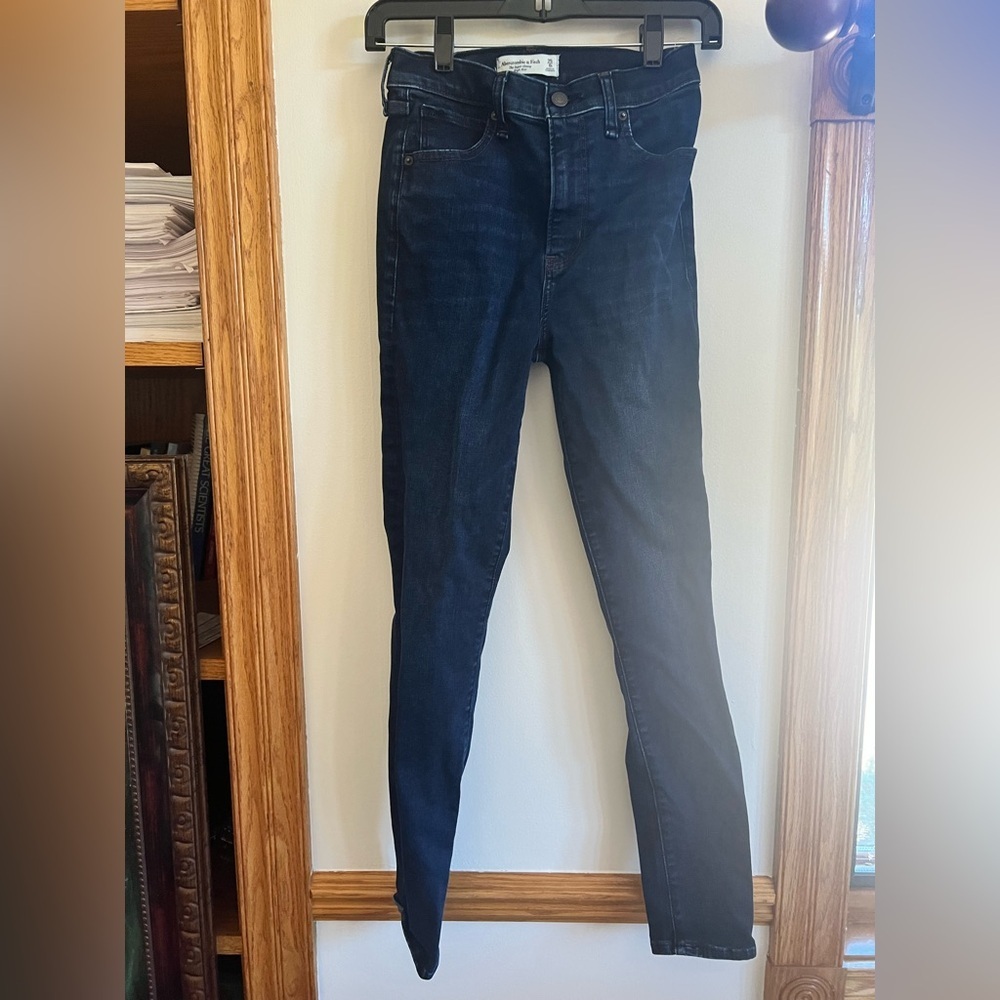 Abercrombie & Fitch - Super Skinny High Rise Jeans